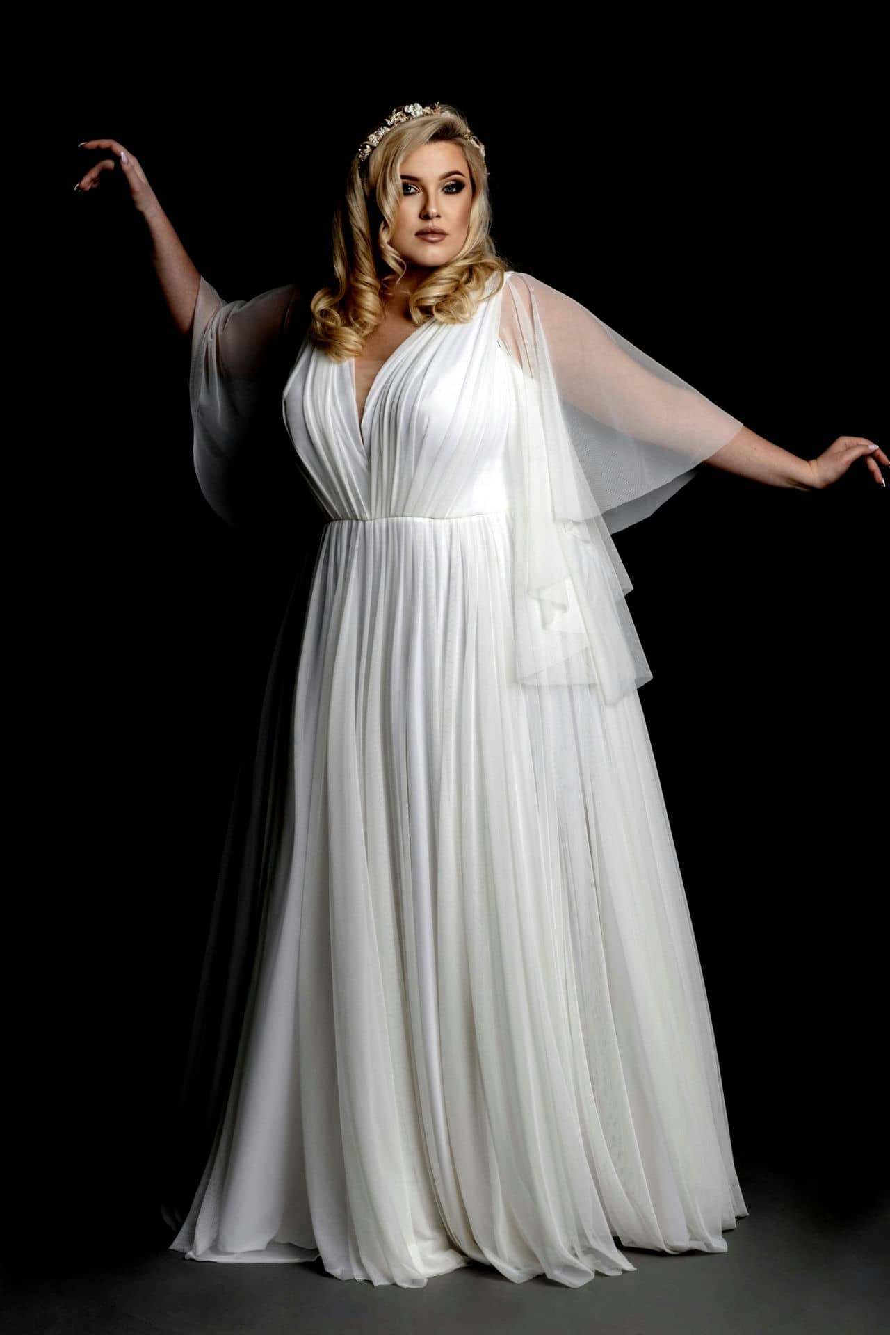 Model Jasmine-bezgorset-R-suknia ślubna plus size-30.06_V1