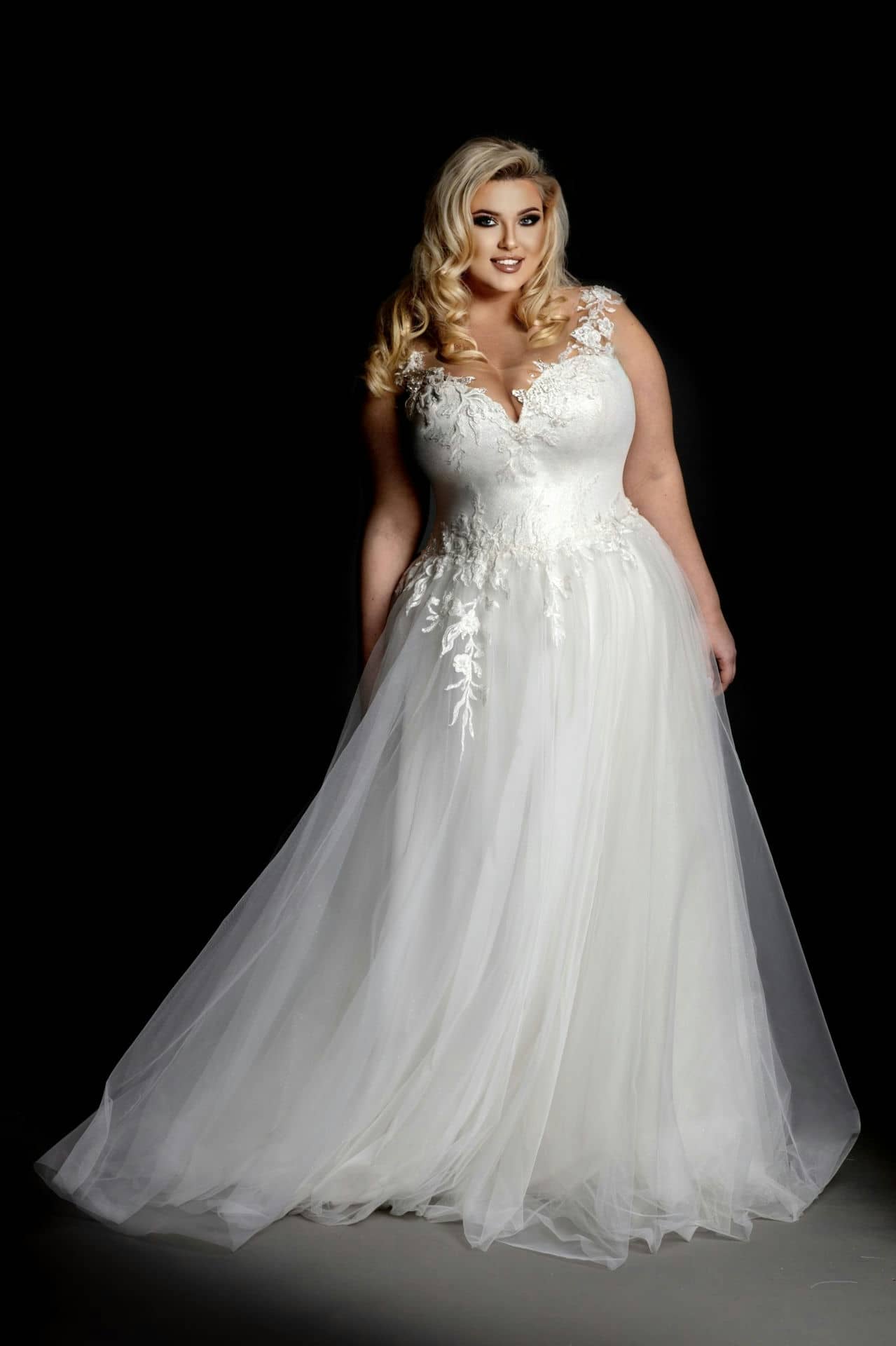 Model Madison-gorset-BR-suknia ślubna plus size-3006_V2