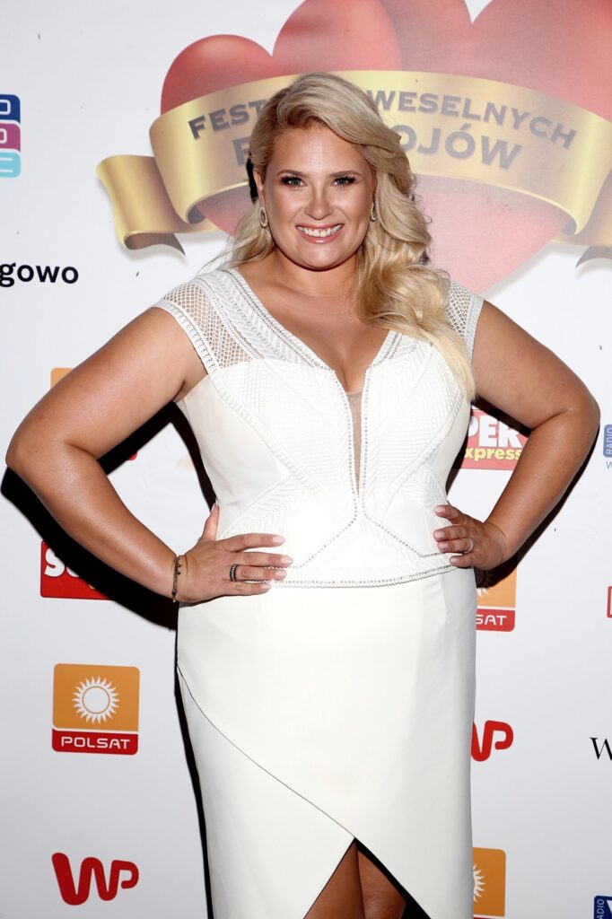 Suknieslubneplussize Od IDEO DESIGN 1