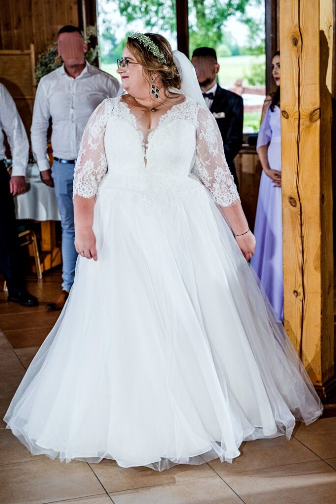 Suknieslubneplussize Od IDEO DESIGN 115