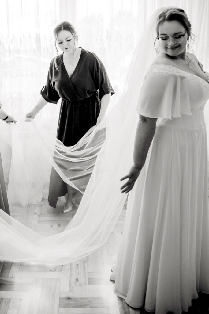 Suknieslubneplussize Od IDEO DESIGN 123