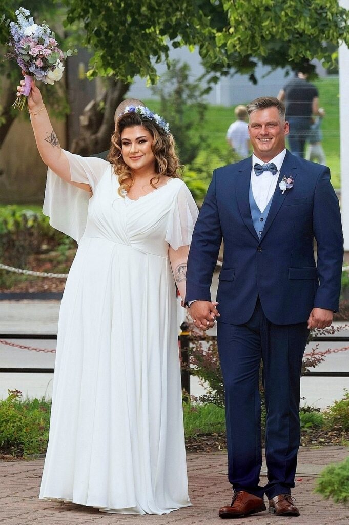 Suknieslubneplussize Od IDEO DESIGN 126