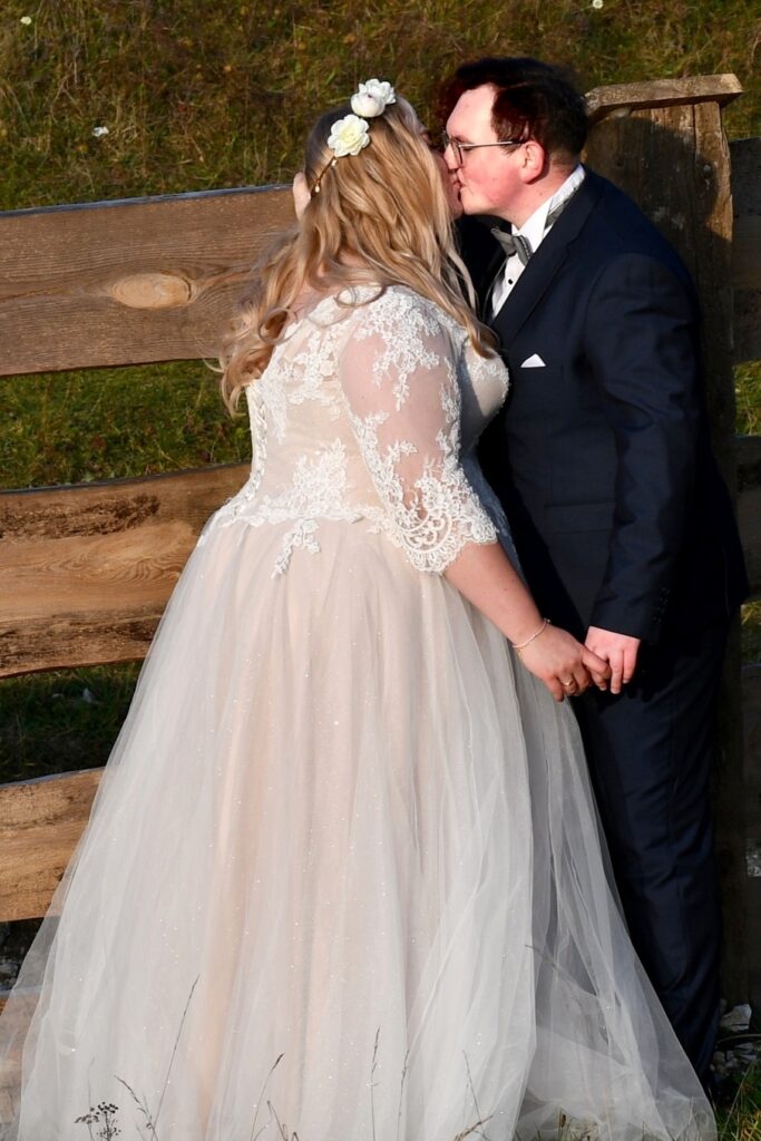 Suknieslubneplussize Od IDEO DESIGN 132