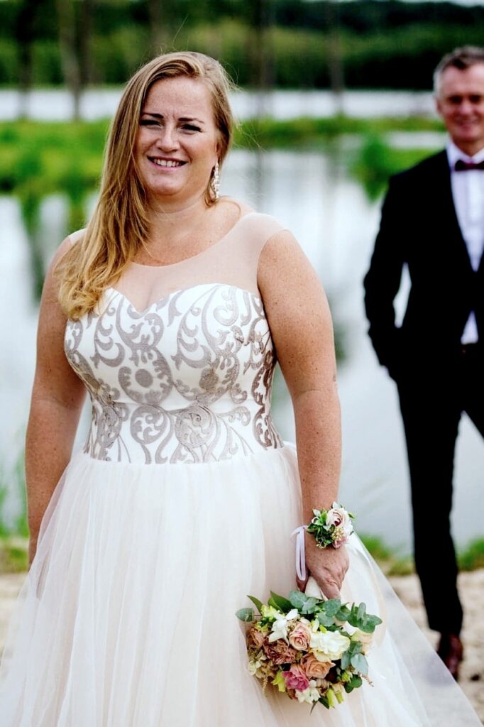 Suknieslubneplussize Od IDEO DESIGN 172