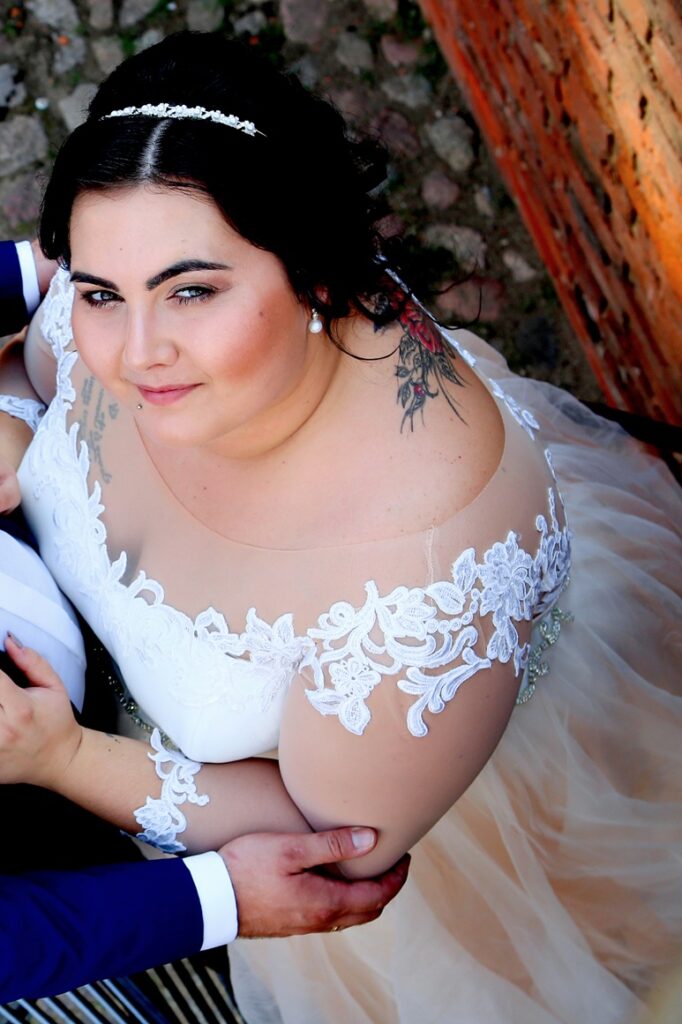 Suknieslubneplussize Od IDEO DESIGN 192