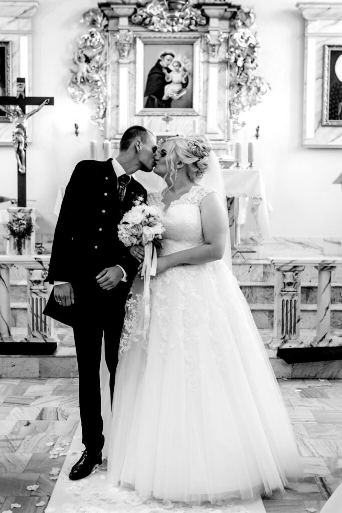 Suknieslubneplussize Od IDEO DESIGN 202