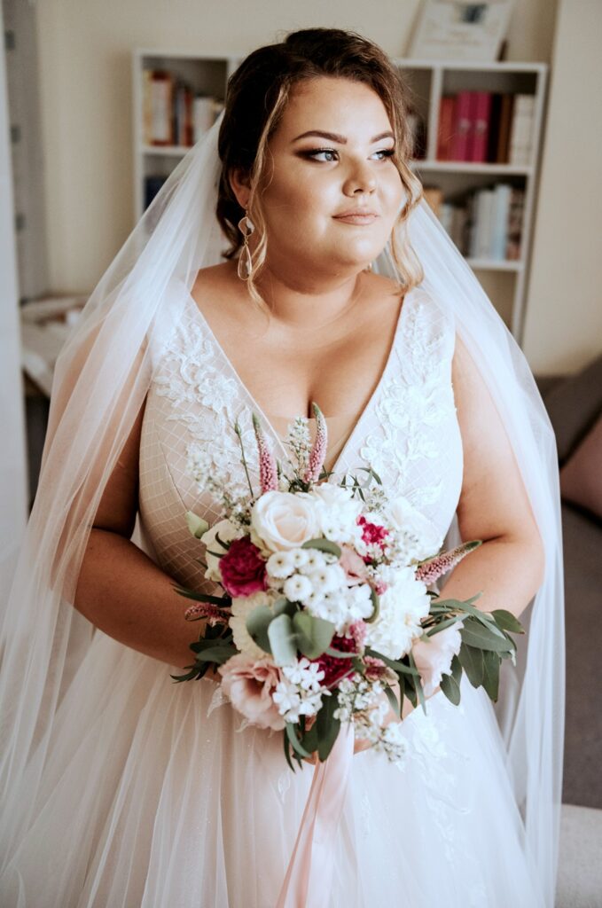 Suknieslubneplussize Od IDEO DESIGN 62