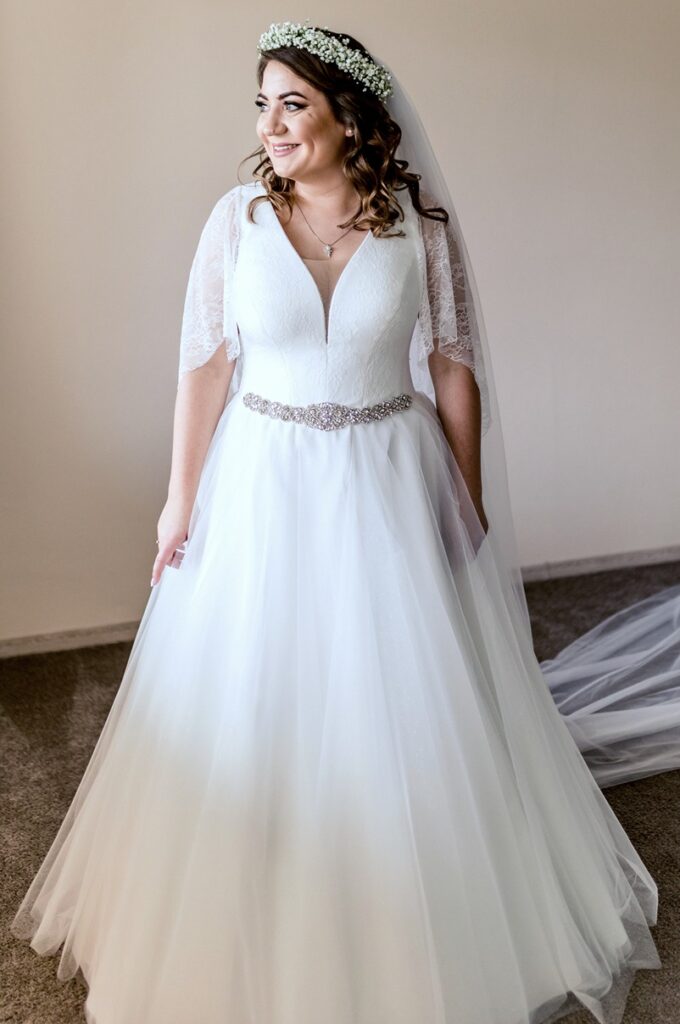 Suknieslubneplussize Od IDEO DESIGN 66