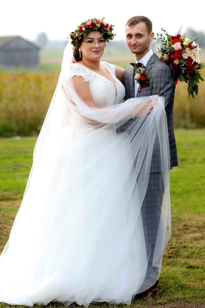 Suknieslubneplussize Od IDEO DESIGN 89