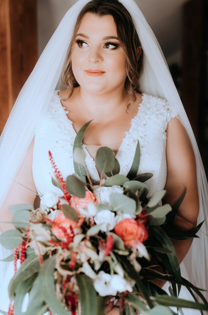 Suknieslubneplussize Od IDEO DESIGN 91