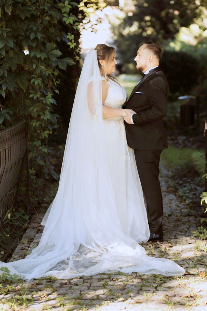 Suknieslubneplussize Od IDEO DESIGN 96